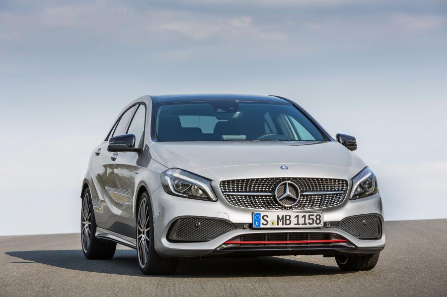  Mercedes-Benz A250 Sport 2015 года  (фото 1 из 14)